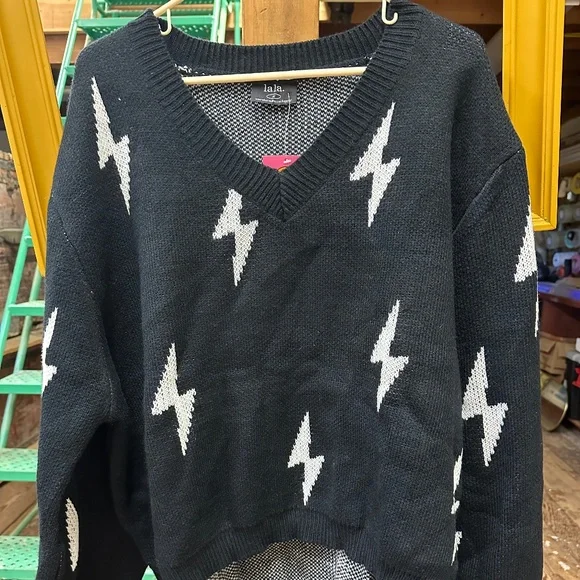 Dressed in LaLa - chunky V-neck sweater with lightning bolts - Size Medium - Picture 1 of 4
